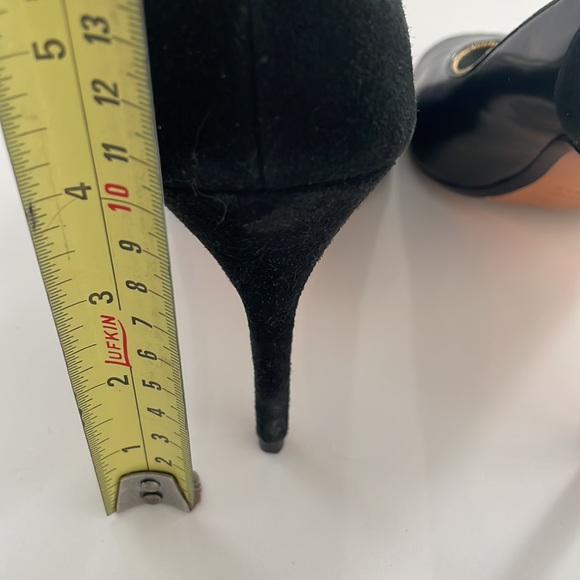 ⭐️HP⭐️ Ted Baker Black/Gold Suede and Patent Leather Heels - 39 (8.5) - Picture 9 of 12